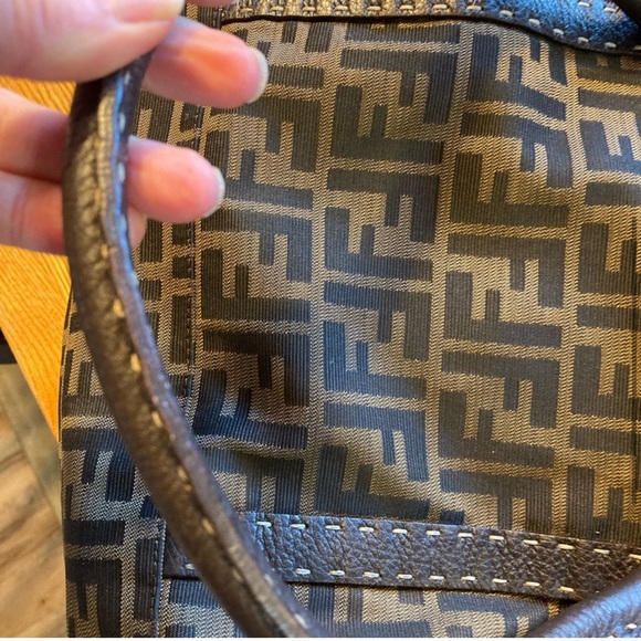Fendi Vintage Linda Satchel - Picture 4 of 7